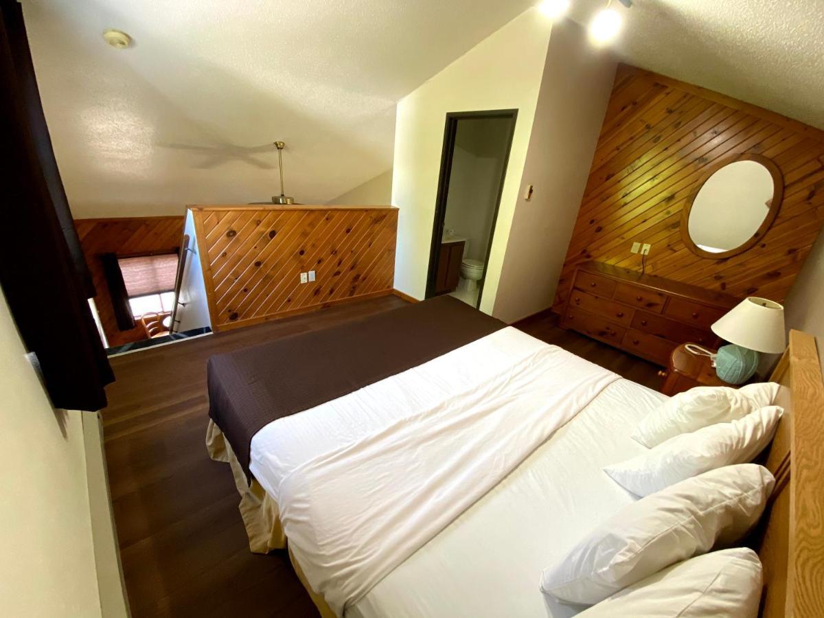 Medford Woodland Inn & Suites المظهر الخارجي الصورة