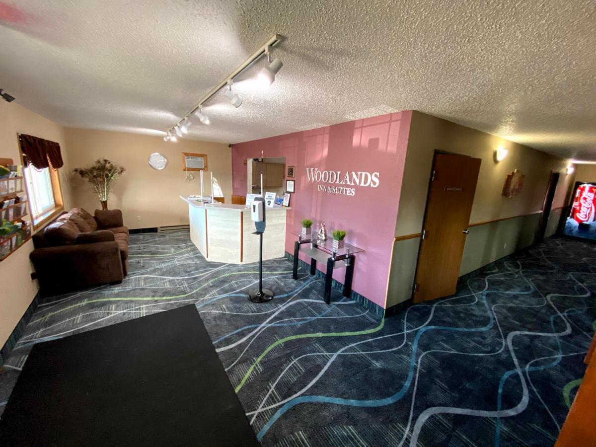 Medford Woodland Inn & Suites المظهر الخارجي الصورة